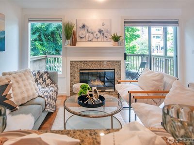 301 W Raye Street #105, Seattle, WA, 98119