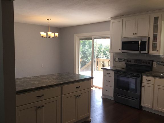 4th image of W7645 163rd Ave