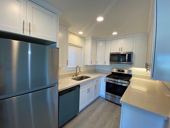 Fully renovated Kitchen!