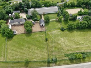 36W982 Crane Rd, St Charles, IL 60175