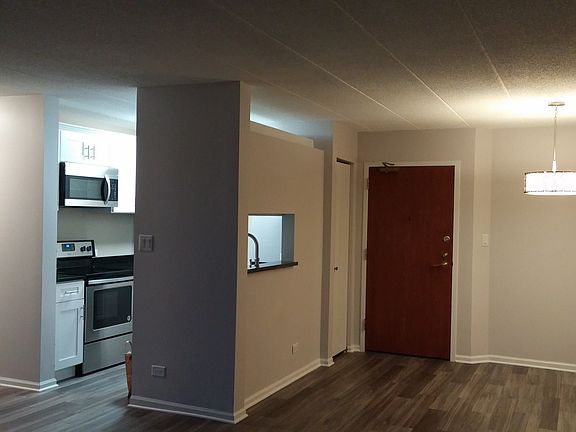 2nd image of 75 Kristin Cir Unit 322