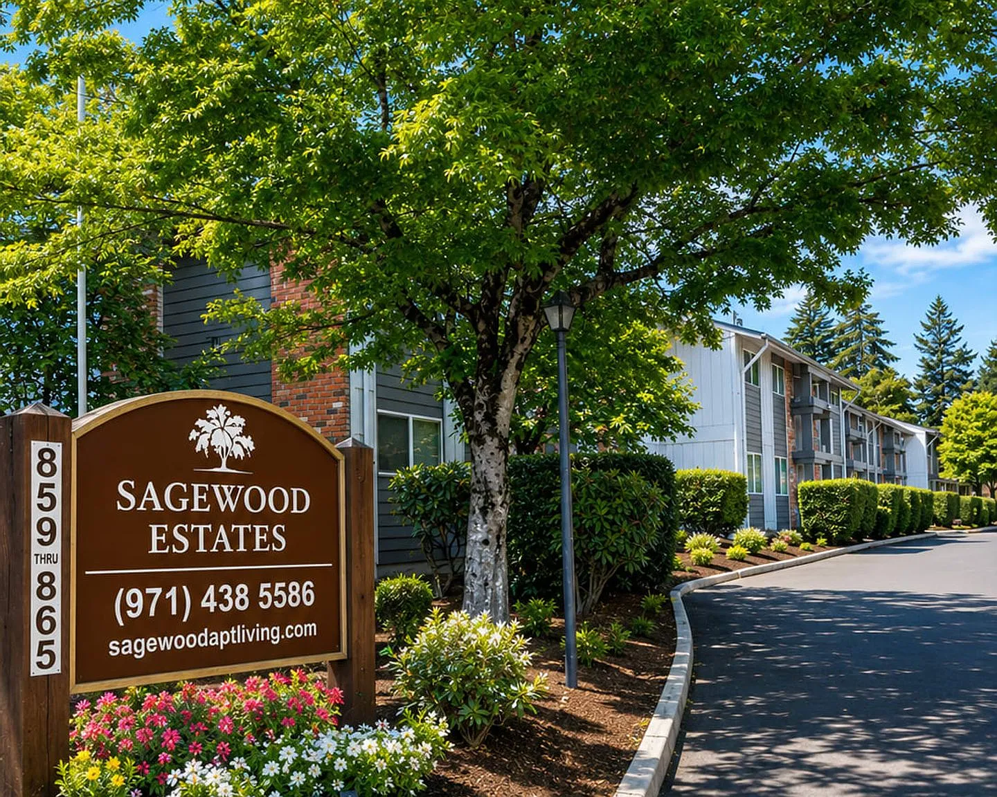 ONE MONTH FREE! Sagewood Estates | Pet-Friendly 1 & 2 Bedroom Apartments in NE Portland — Photo 1