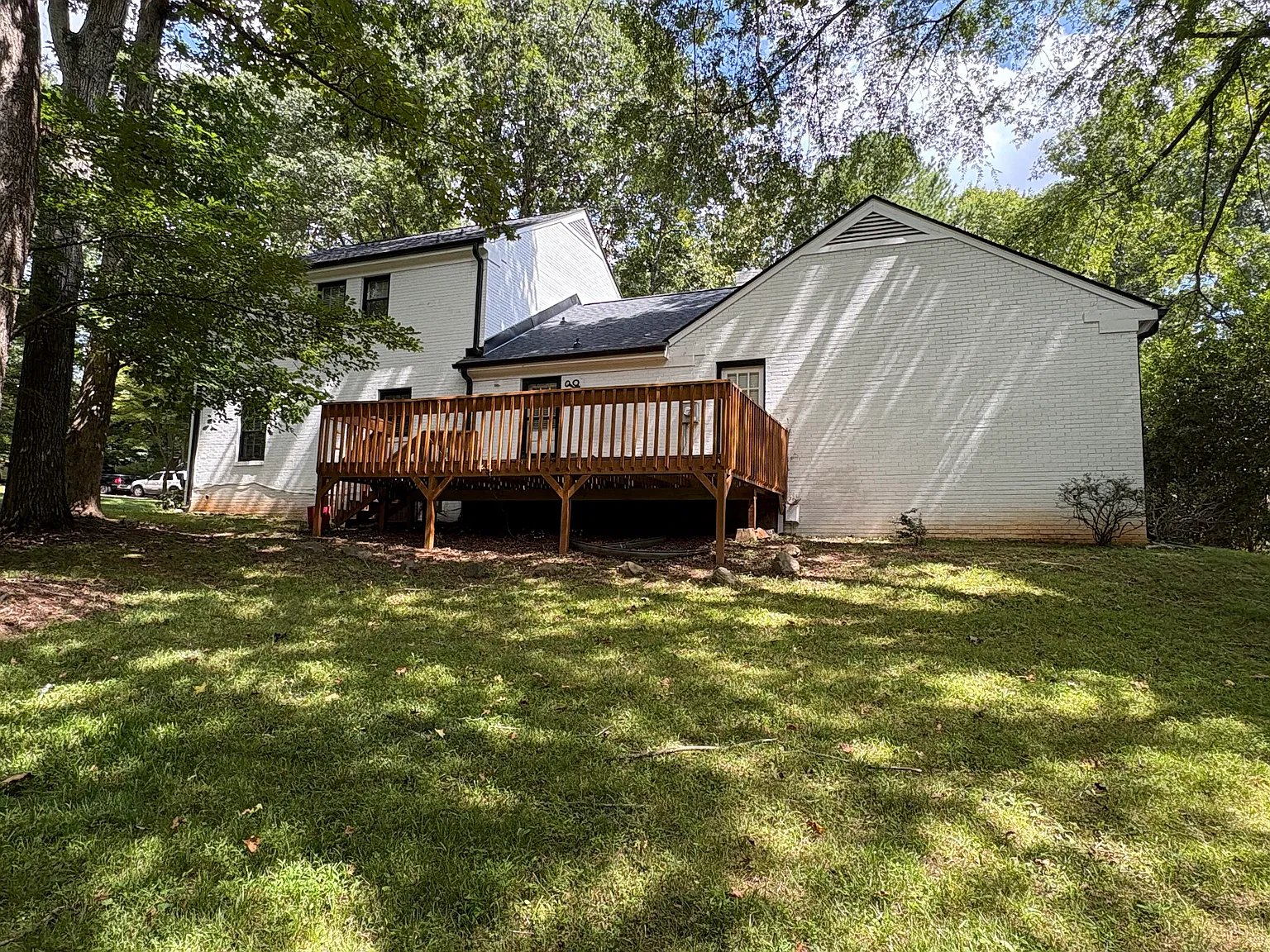 3 bed, 2.5 bath, 1959 sqft, $2,395 — Photo 3