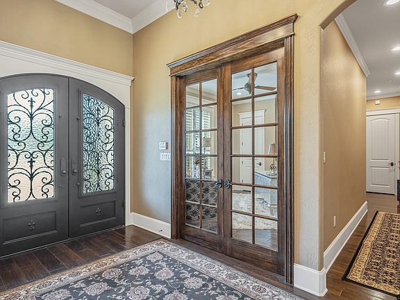 5th image of 17521 Biltmore Cir