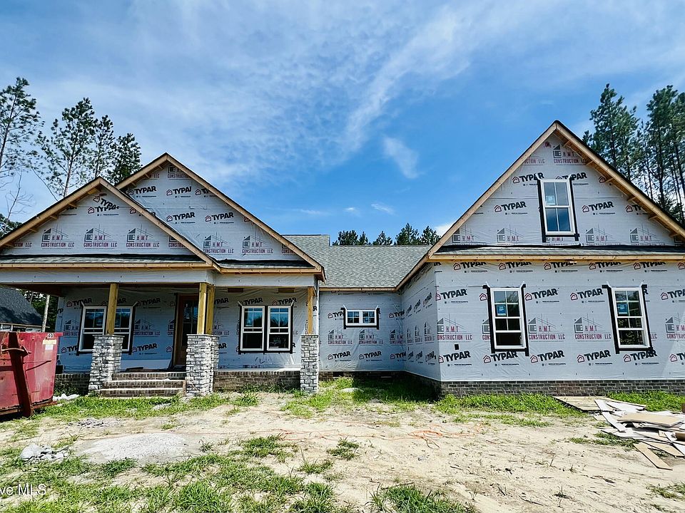 1st image of 207 Hillstead Way