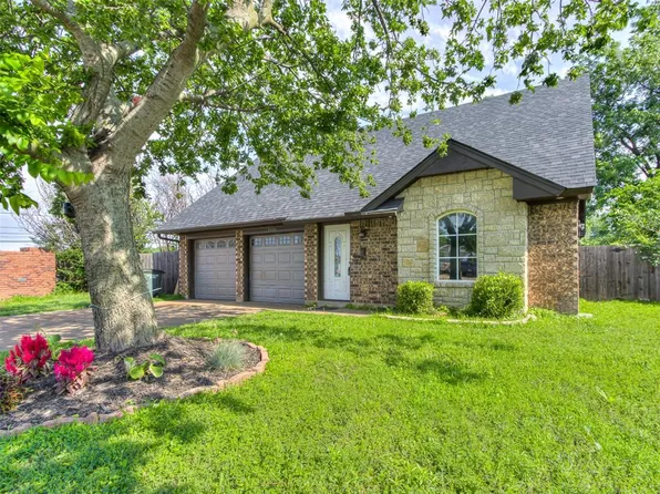 3001 Overland Dr, Del City, OK 73115