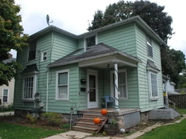 503 University St, Harvard, IL 60033