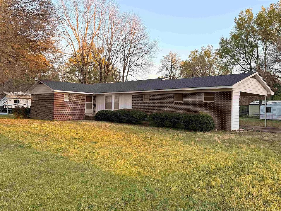 1st image of 16 Fairview Dr