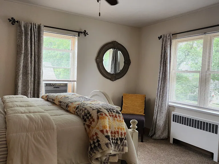 2415 5th Ave E #2 — Photo 4
