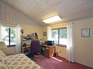 27569 Cedarwood Dr, Lake Arrowhead, CA 92352