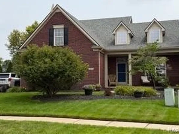 28351 Aspen Blvd, Flat Rock, MI 48134