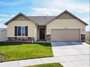833 W Hexham Rd, North Salt Lake, UT 84054