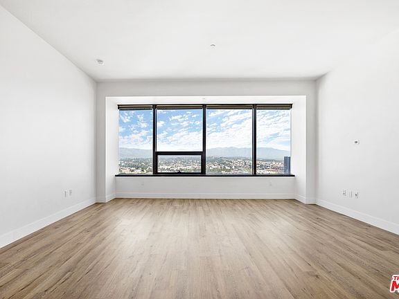 3rd image of 1100 Wilshire Blvd APT 2504