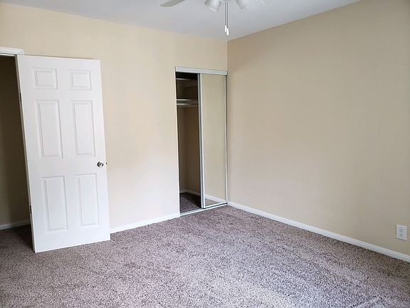 3rd image of 1013 W Verdugo Ave APT B