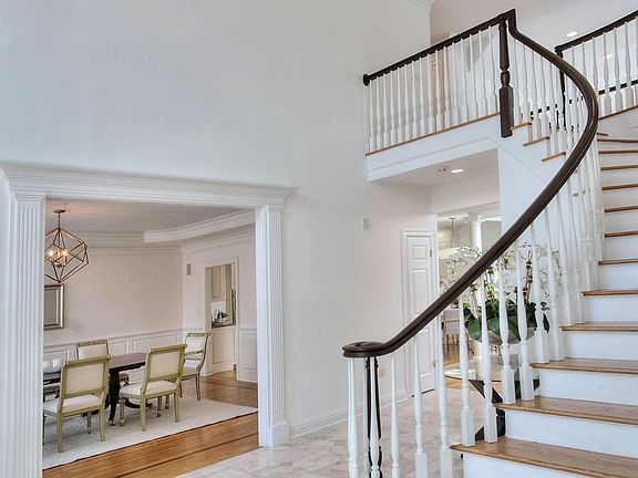 145 Turtle Back Road