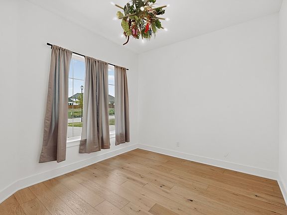 5th image of 3123 Bexar St