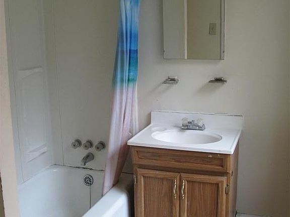Full Bath