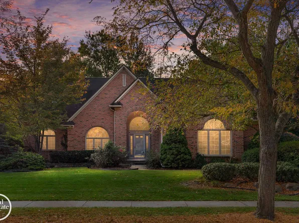 46309 Cordoba Dr, Novi, MI 48374