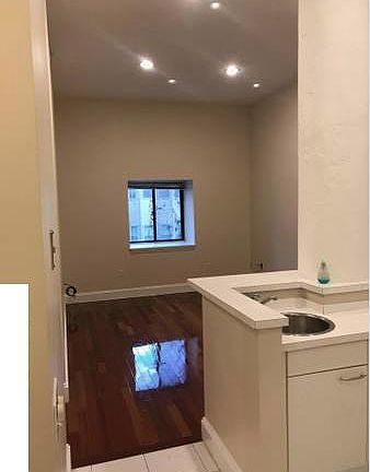 5th image of 120 Richmond St #4B