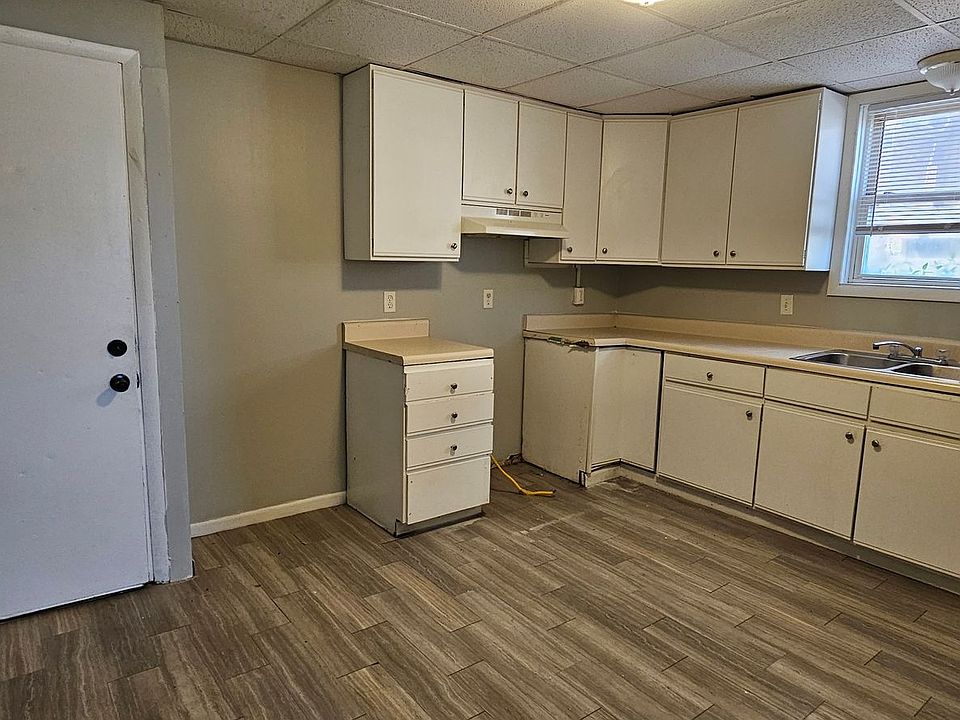 2nd image of 2200 7th Ave APT 5