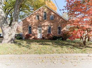 212 Reservoir Ave, Saint Charles, MO 63301