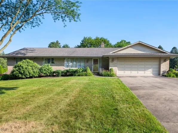 1700 Cedar St, Louisville, OH 44641
