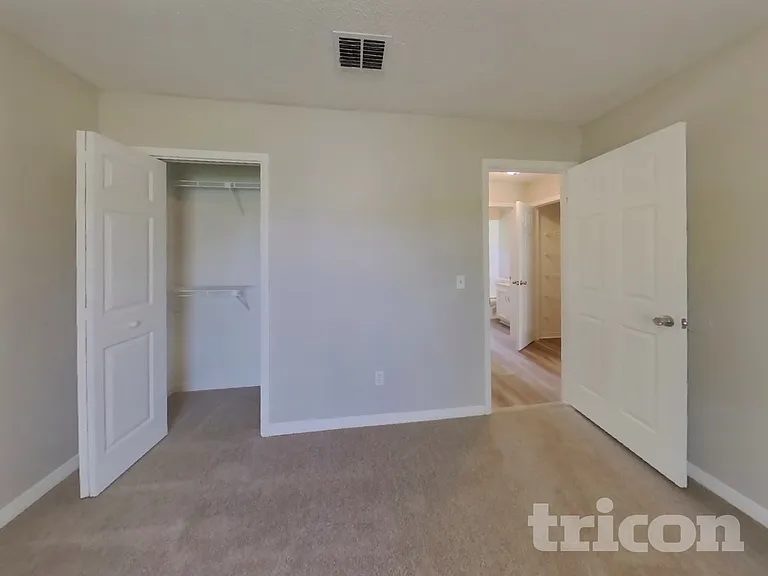2159 Acorn Mnr — Photo 11