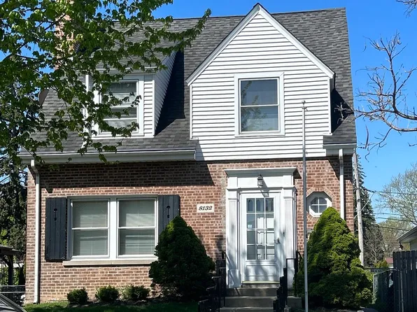 8132 Kostner Ave, Skokie, IL 60076