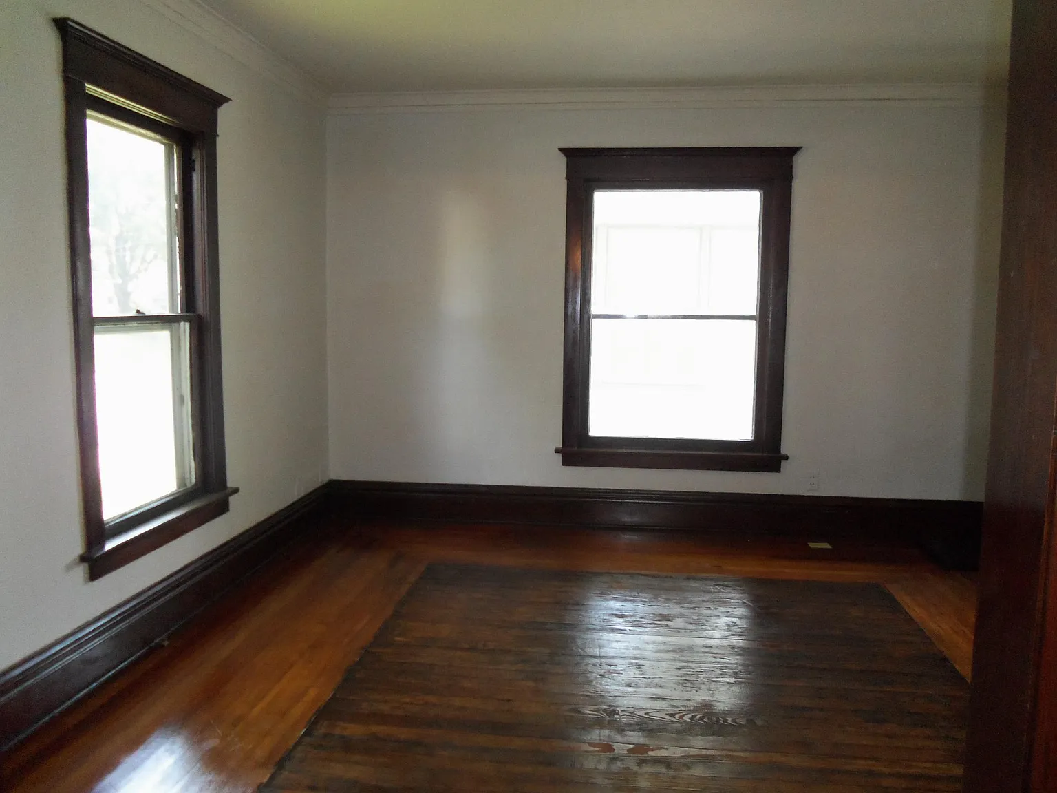 3 bed, 1344 sqft, $1,200 — Photo 2