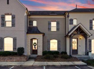 103 Farm View Dr APT 102, Oxford, MS 38655