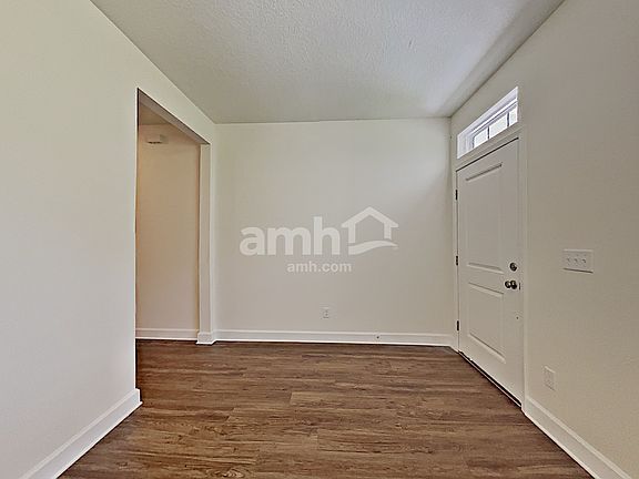 5th image of 3003 Creek Village Ln