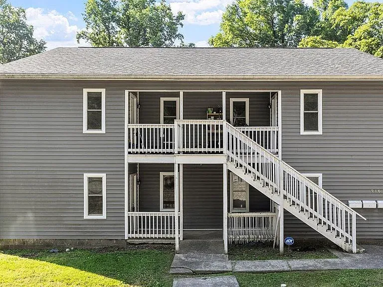 916 Fiske St #B — Photo 20