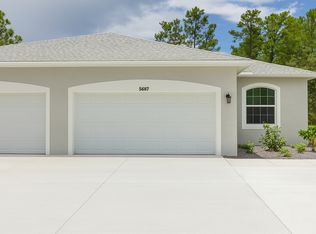 5687 W Oak Park Blvd, Homosassa, FL 34446