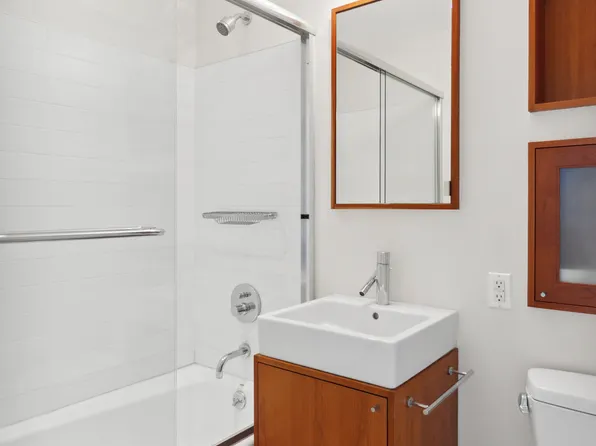 71 Pierrepont Street image 11 of 17