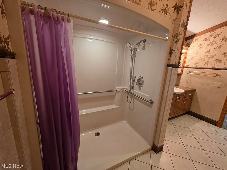 7500 Quarry Rd #C — Photo 31