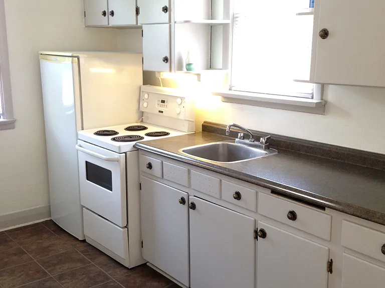 619 Fleet Ave #619 — Photo 17