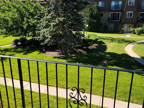 2nd image of 9436 Bay Colony Dr APT 2E