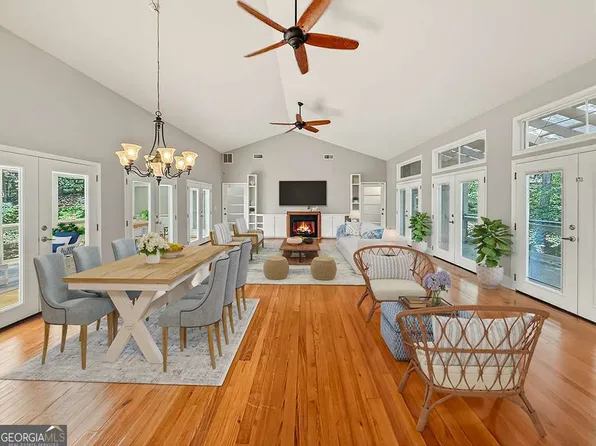6567 Tahiti Way, Flowery Branch, GA 30542