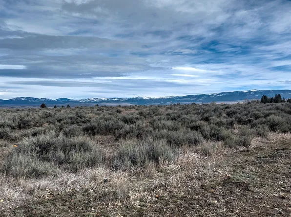 982 Foxy Ln, Stevensville, MT 59870