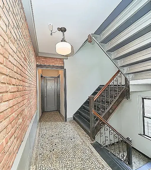 10 Morton St #2D — Photo 8