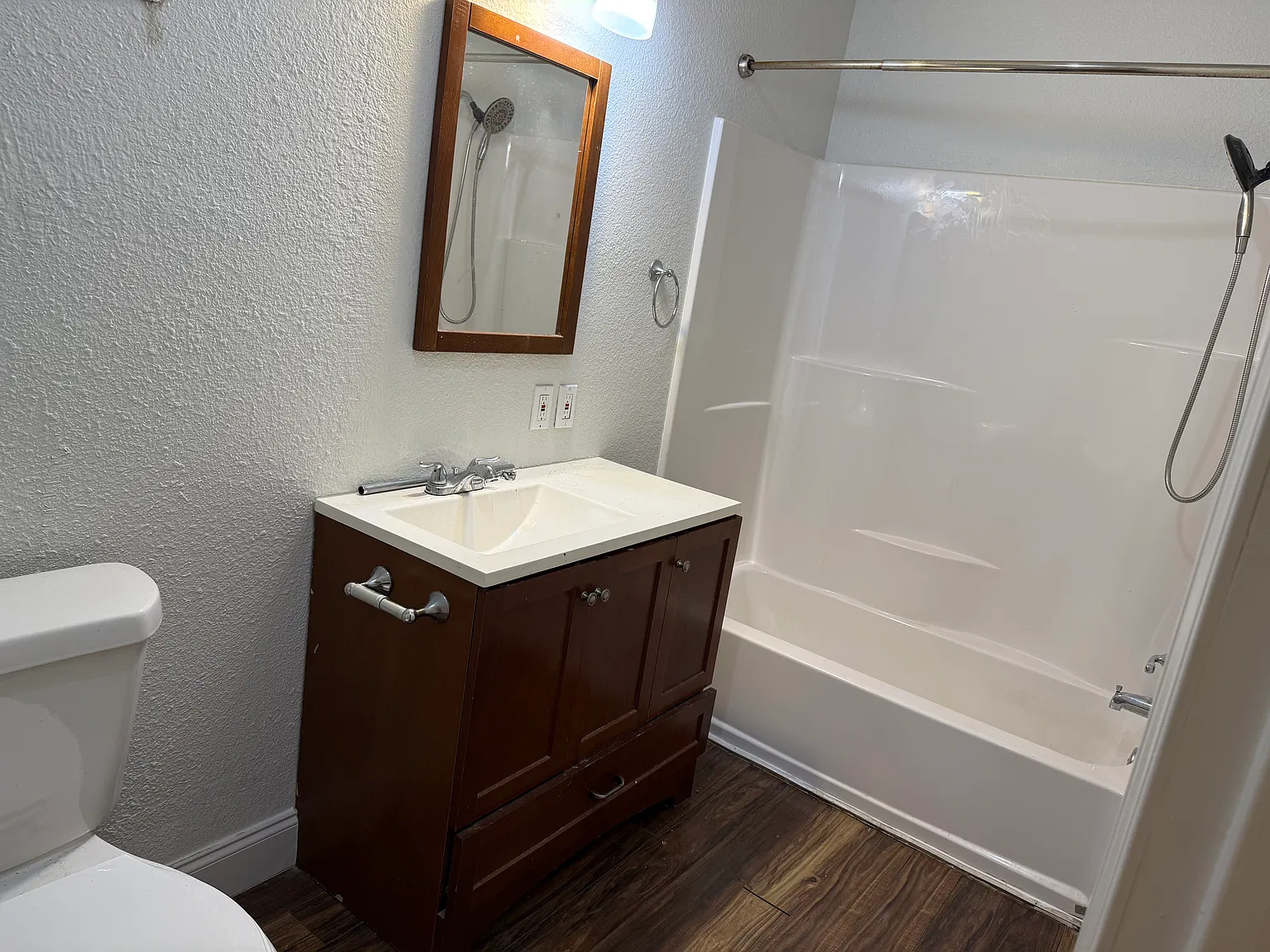 3 bed, 1600 sqft, $1,500 — Photo 4