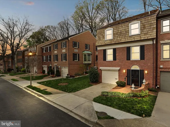 2341 S Queen St, Arlington, VA 22202