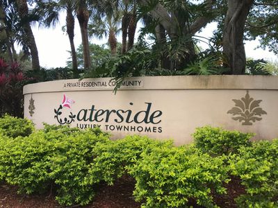 552 Green Springs Place, West Palm Beach, FL, 33409