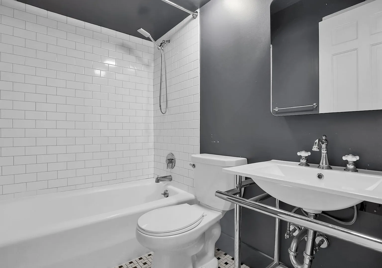 441 East Town Street - 102 - Unit 102 — Photo 1