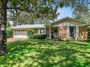 1900 Burbank St, Austin, TX 78757