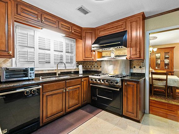 3rd image of 3821 N Century Blvd