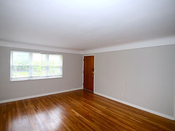 4th image of 5850 Robison Rd