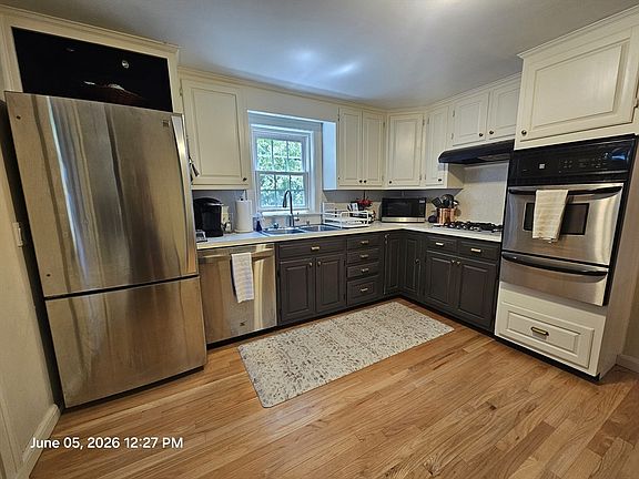 2nd image of 78 Cumberland Rd #78