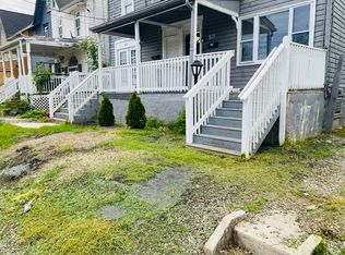 813 E Chestnut St, Coatesville, PA 19320