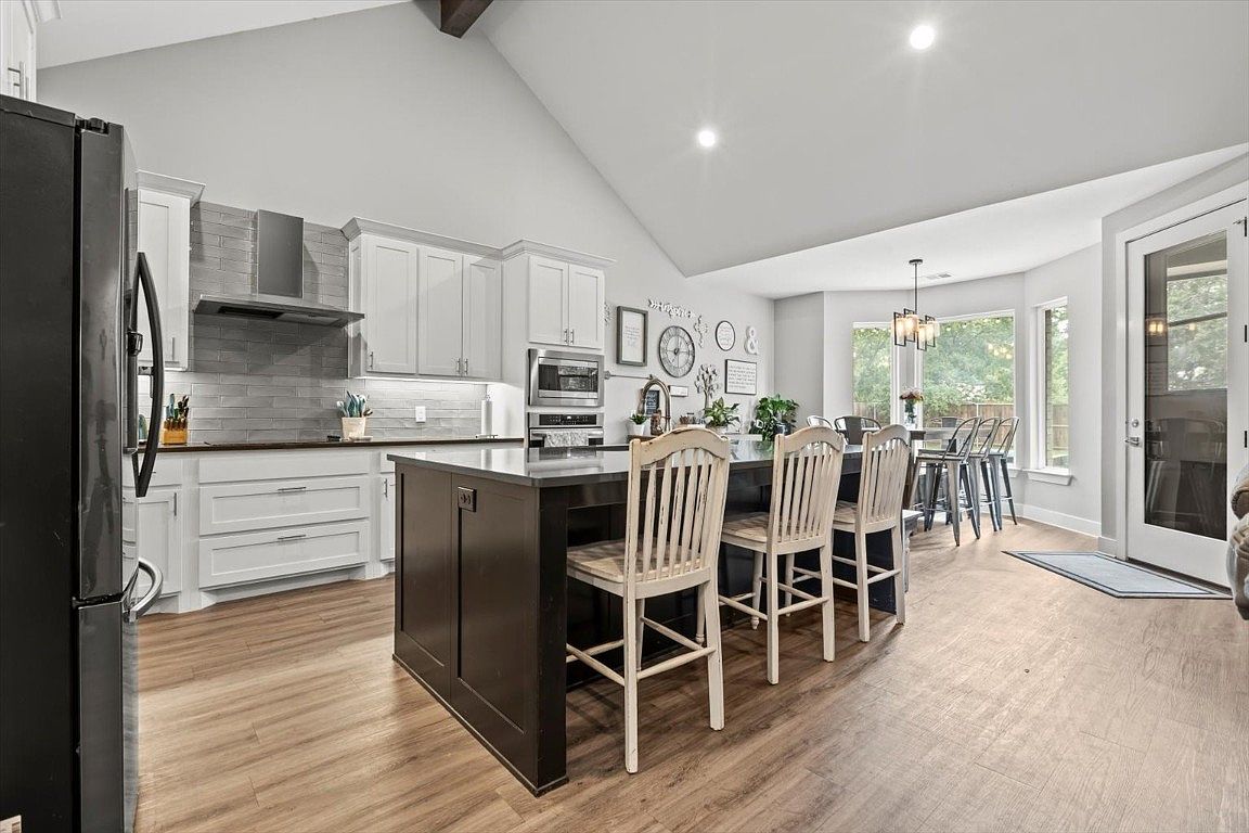 200 Lakeview Cir, Pilot Point, TX 76258 MLS 20325103 Zillow